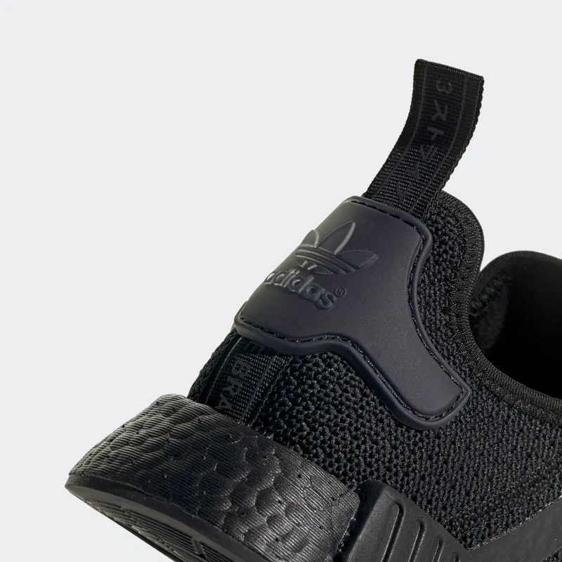 adidas NMD_R1 Core Black / Core Black / Cloud White (EF4276)