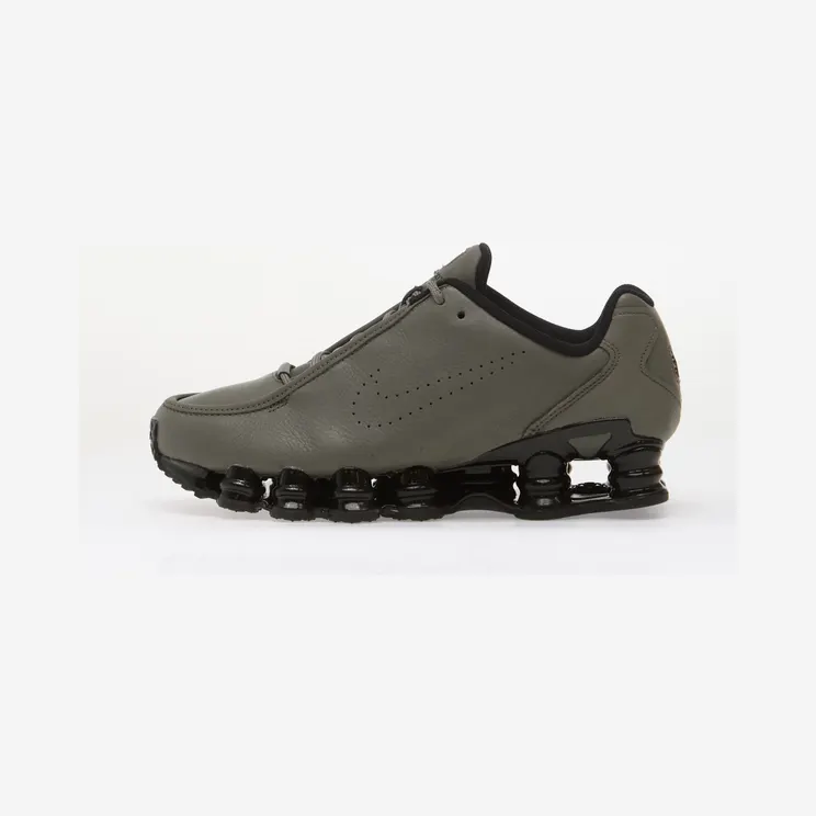 Nike Shox FLAT PEWTER/FLAT PEWTER-BLACK (IR2097-002)