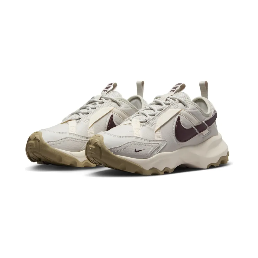 Nike TC 7900 “Light Bone Burgundy Crush” (DD9682-003)