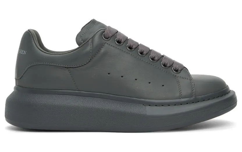 Alexander McQueen Oversized Lead Pencil (553680WIAGC1513)