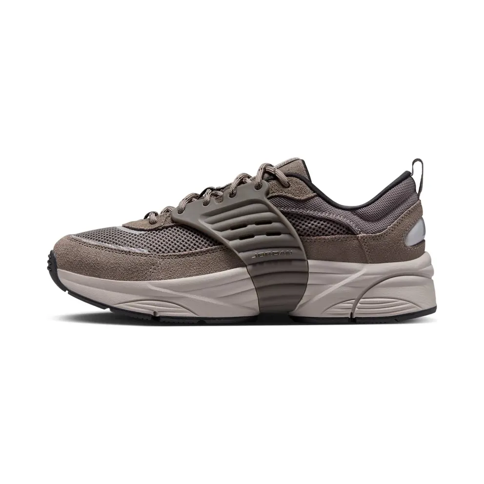 Air Jordan Trunner O/S “Cave Stone” (IB3722-201)