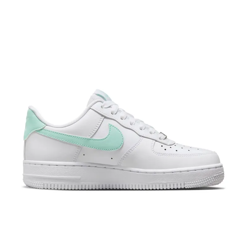 Nike AIR FORCE 1 ’07 “White / Jade Ice” (DD8959-113)