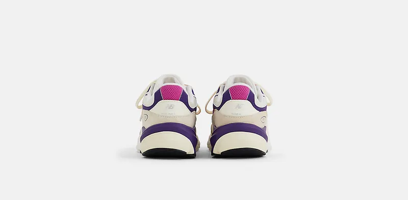 New Balance 990v6 “Made in USA – Macadamia Nut Magenta” (U990TD6)
