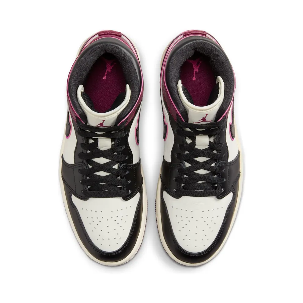 Air Jordan 1 “Bordeaux” (FQ7818-101)