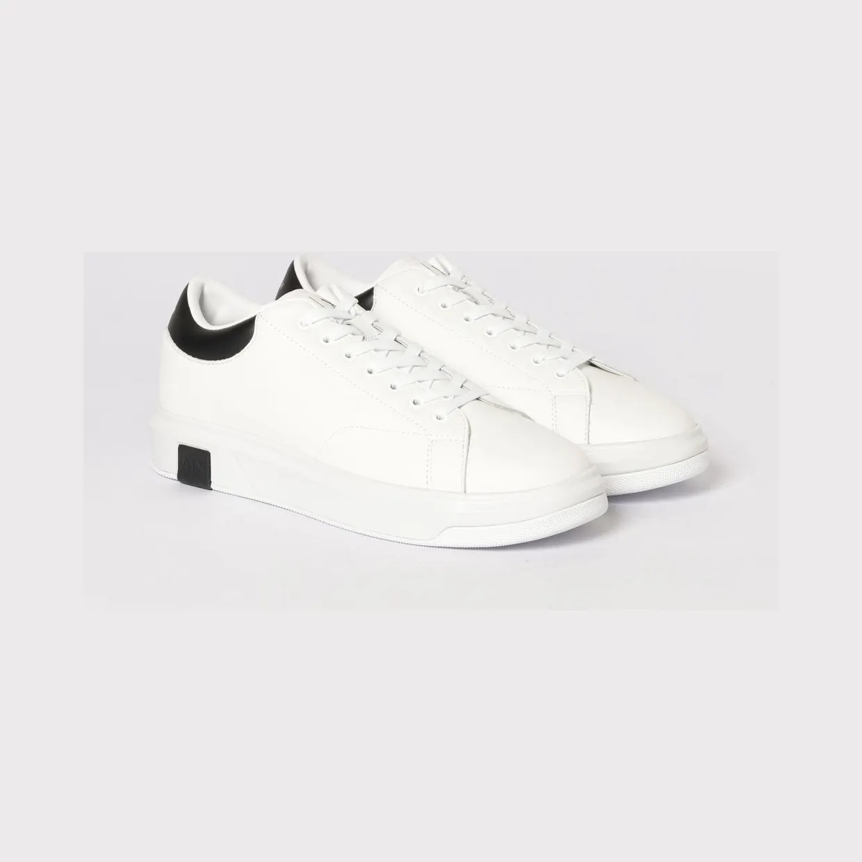 Armani Sneakers Black (XUX123XV534K488)