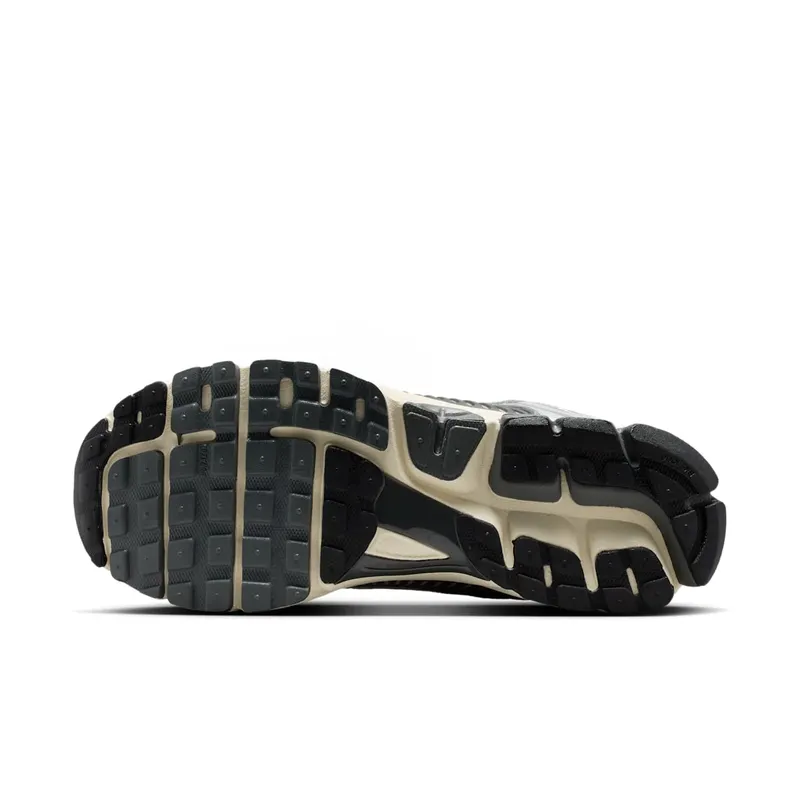 Nike Zoom Vomero 5 “Iron Grey Chrome” (IM3486-001)