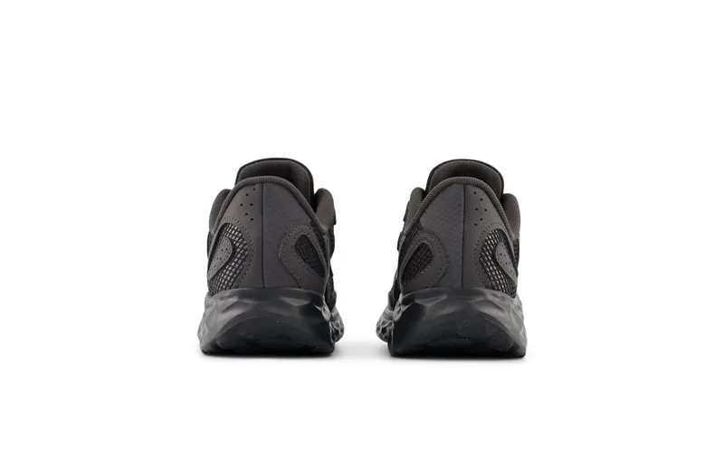 New Balance Fresh Foam Arishi Black / Black Cement / Black Cement (WARIS-TX4)