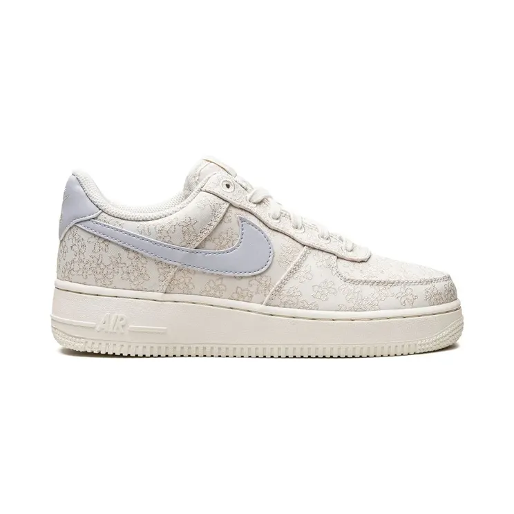 Nike Air Force 1 07 SE JACQ Sneakers – Nude (DR6402)