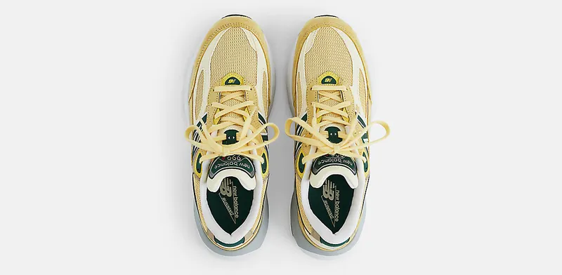 New Balance 990 “Pale Yellow/Forest Green” (U990TE6)