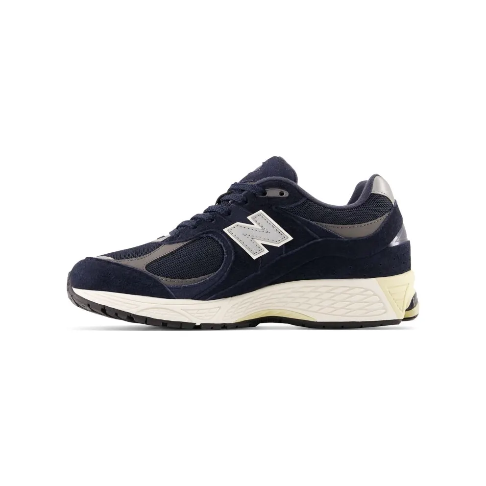New Balance 2002R “Eclipse” (M2002RCA)