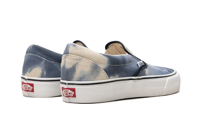 Vans Slip-On VR3 “Cloud” (VN0007NCBLU)