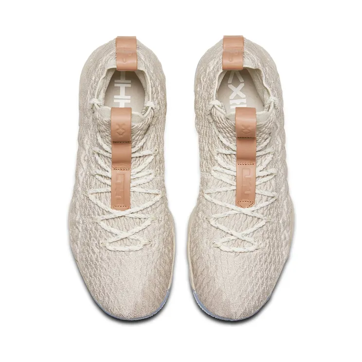 nike-lebron-15 897648-200
