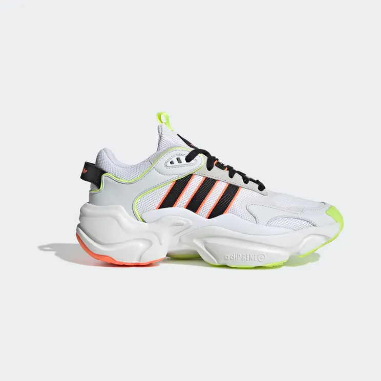 adidas MAGMUR RUNNER W Crystal White / Core Black / Cloud White (EH1094)