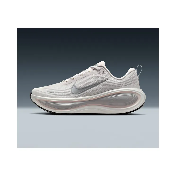 Nike Vomero Plus “Vast Grey / Off-White / Light Smoke Grey / Metallic Silver” (IM5020-001)