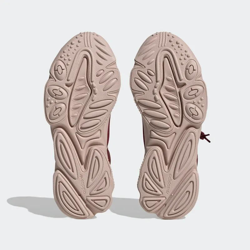 adidas OZWEEGO Shadow Red / Wonder Taupe / Shadow Red (HQ4273)