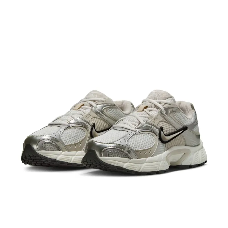 Nike V5 RNR “Light Orewood Brown” (HQ7901-104)