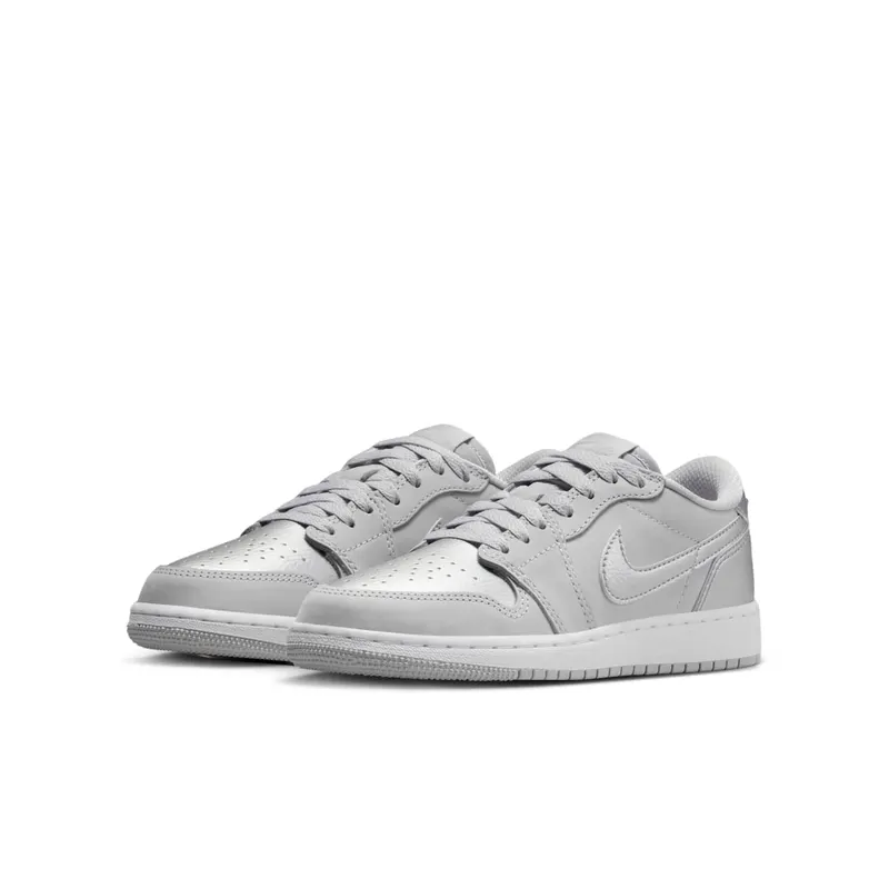 Jordan 1 Low OG GS “Metallic Silver” (CZ0858-002)