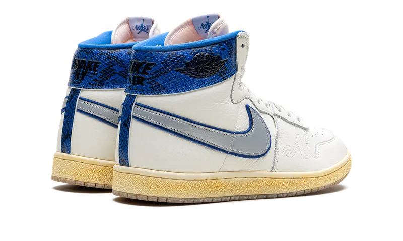 Jordan Air Ship “Awake NY – Game Royal” (FN8675-104)