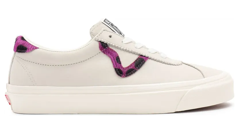 vans-style VN0A3WLQA1P