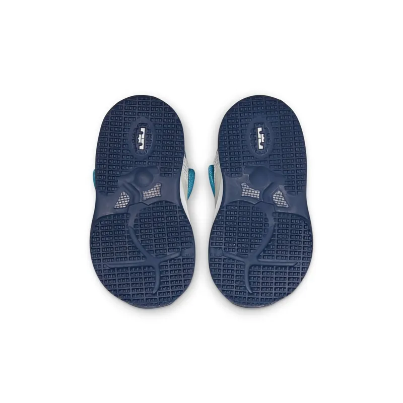 Nike LeBron 19 TD “Space Jam – Sweatsuit” (DD0417-100)