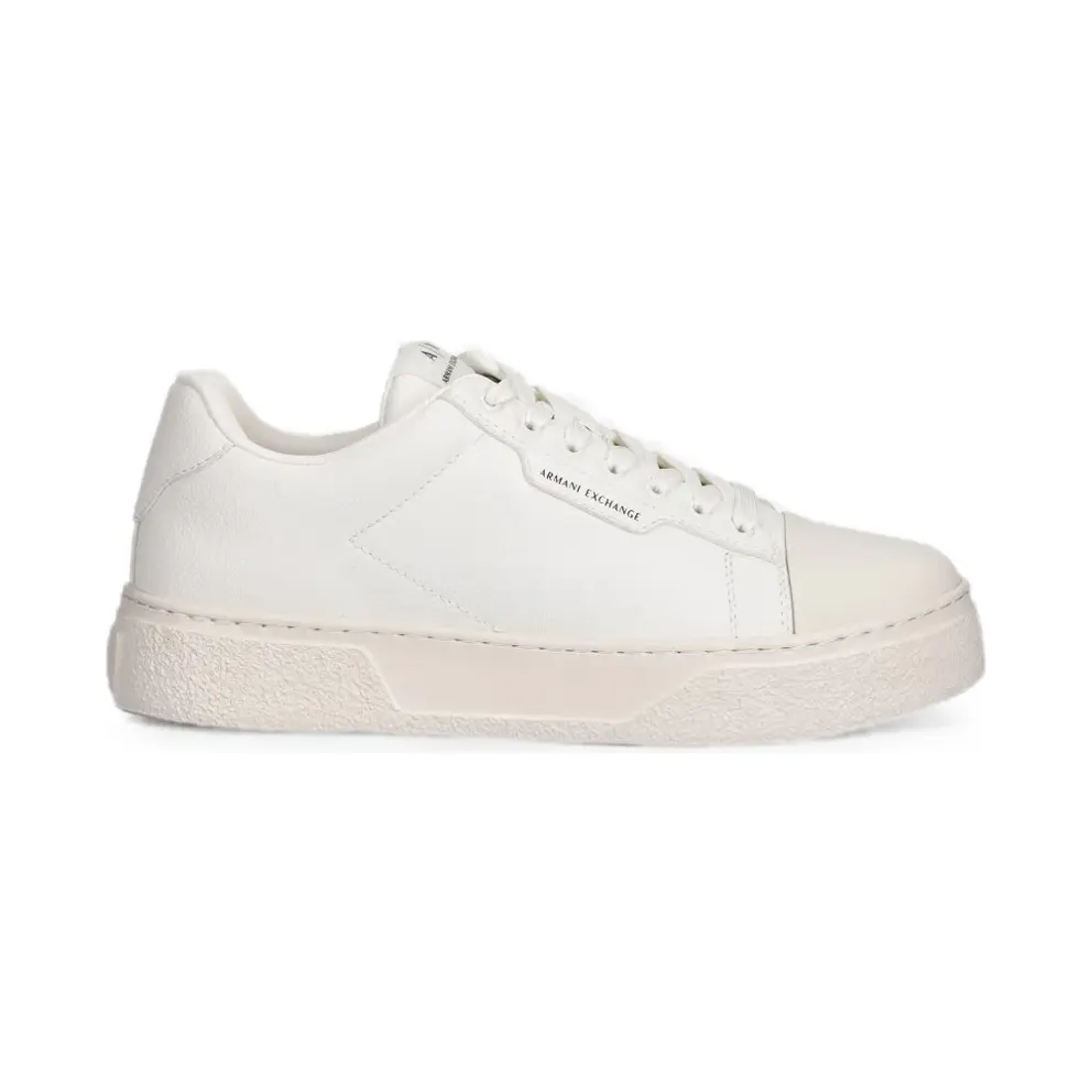 Armani Exchange with vlakken and logoprint – White (XM001666AF19143)