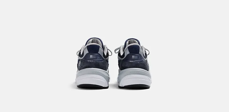 New Balance 990v6 “MiUSA – Navy White” (W990NV6)