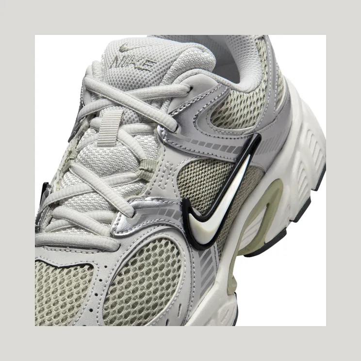 nike-v5-rnr HQ7901-301