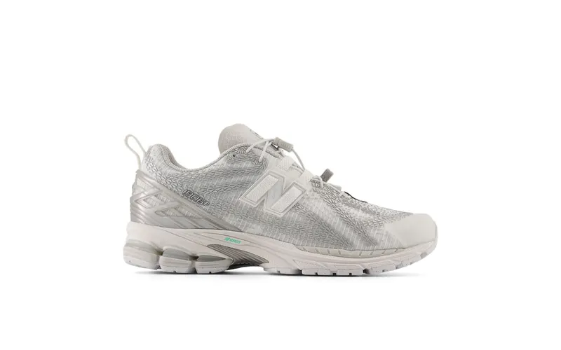 New Balance 1906F “White Silver Metallic” (U190611X)
