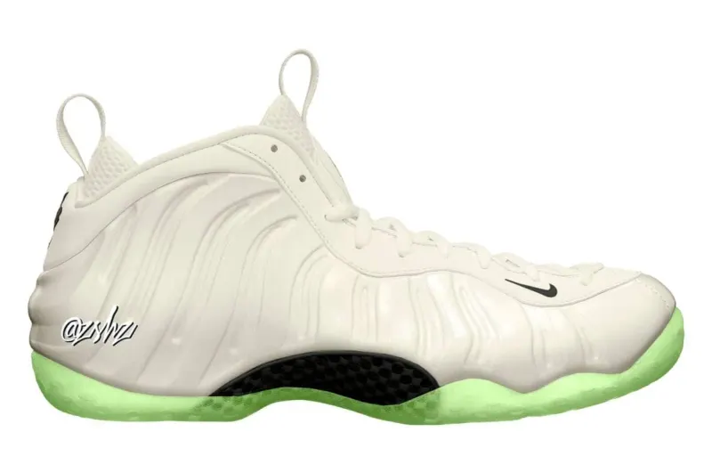 Nike Air Foamposite One “Phantom / Barely Volt” (IZ1476-001): de Foam die oplicht in het donker