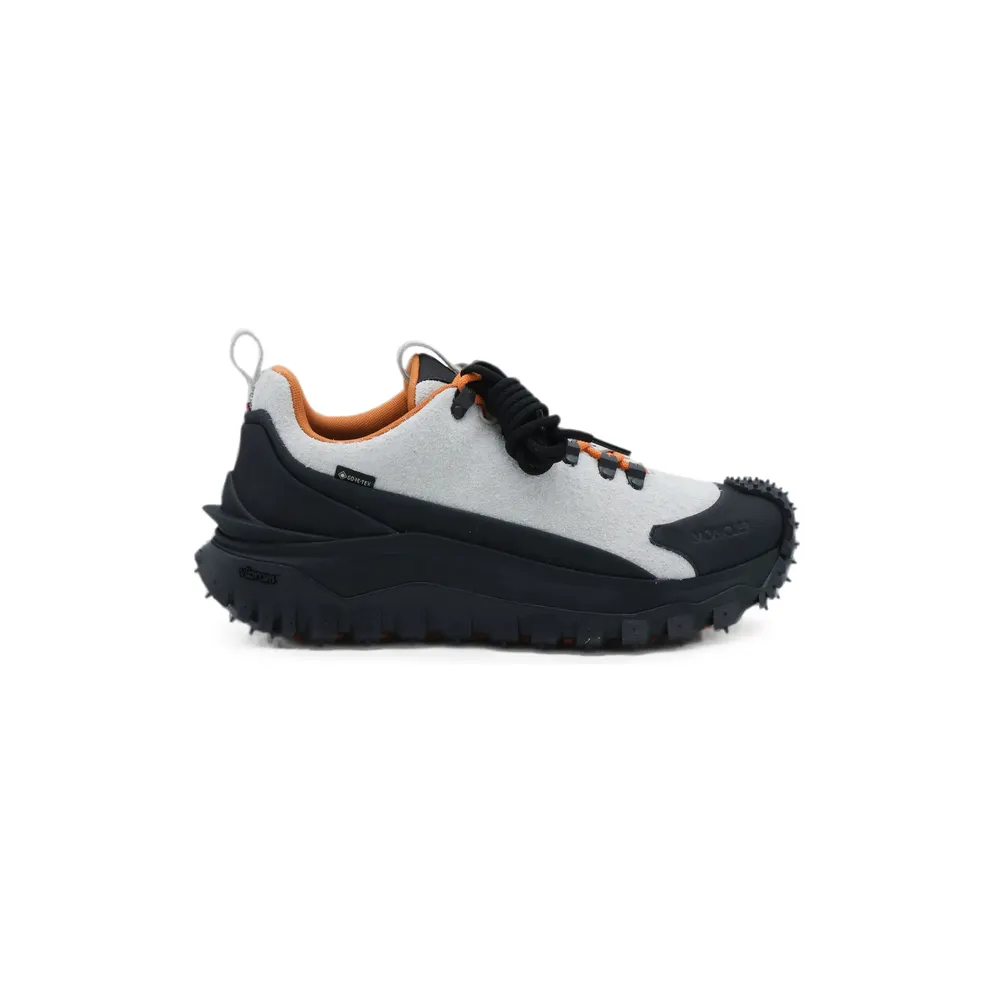 Moncler Trailgrip APEX GTX “White/Black” (M9888 4M000-20 033)