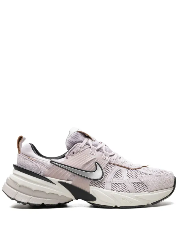 Nike V2K Run Pure Platinum/Chrome’ sneakers – White (FN6703)