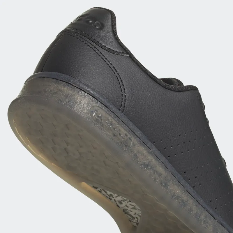 adidas-advantage H00570
