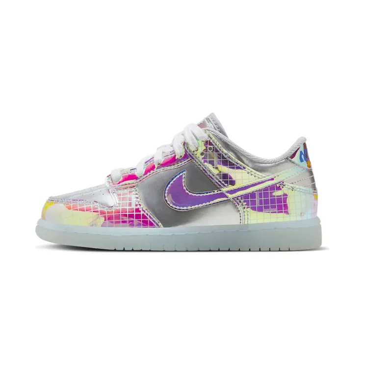 Nike Dunk Low SE Be True to Your DNA Hyperflat (FV3618-001)
