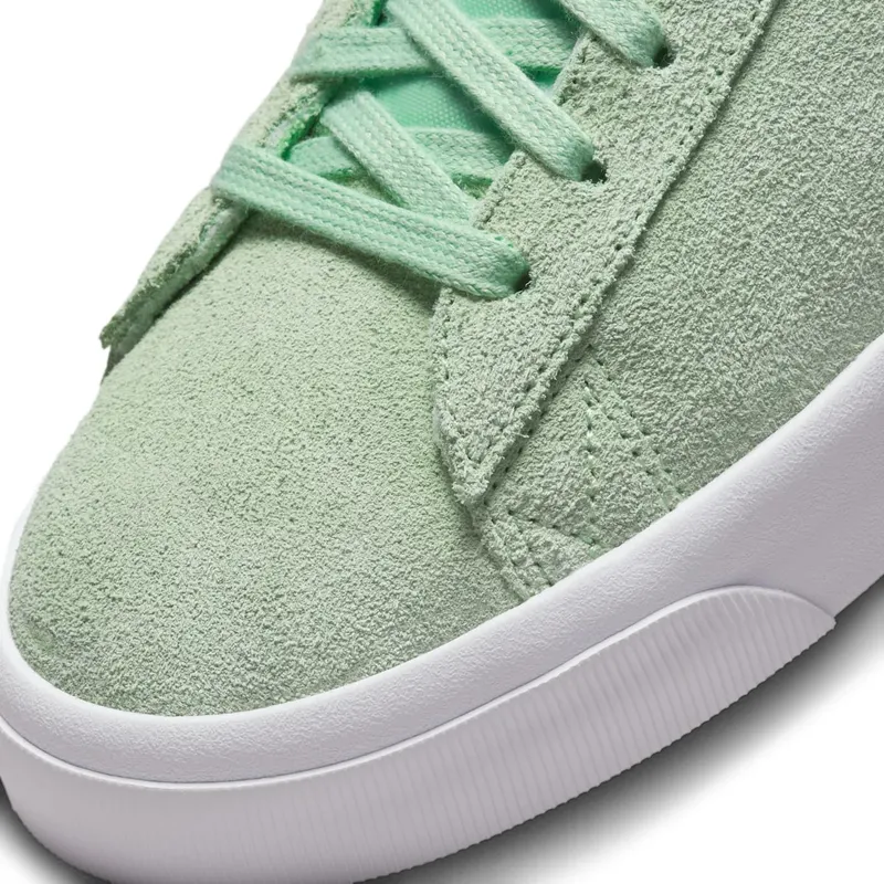 nike-sb DC7695-301