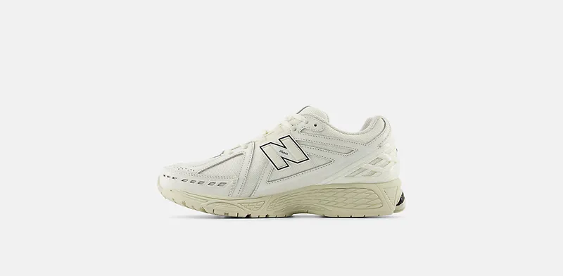 New Balance 1906R White Black (M1906RWW)