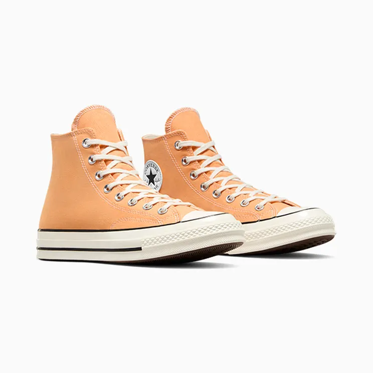 converse-chuck-taylor-all-star A05583C