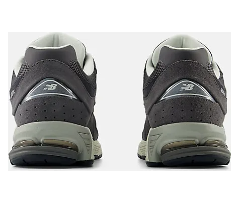 new-balance-2002r M2002RFL