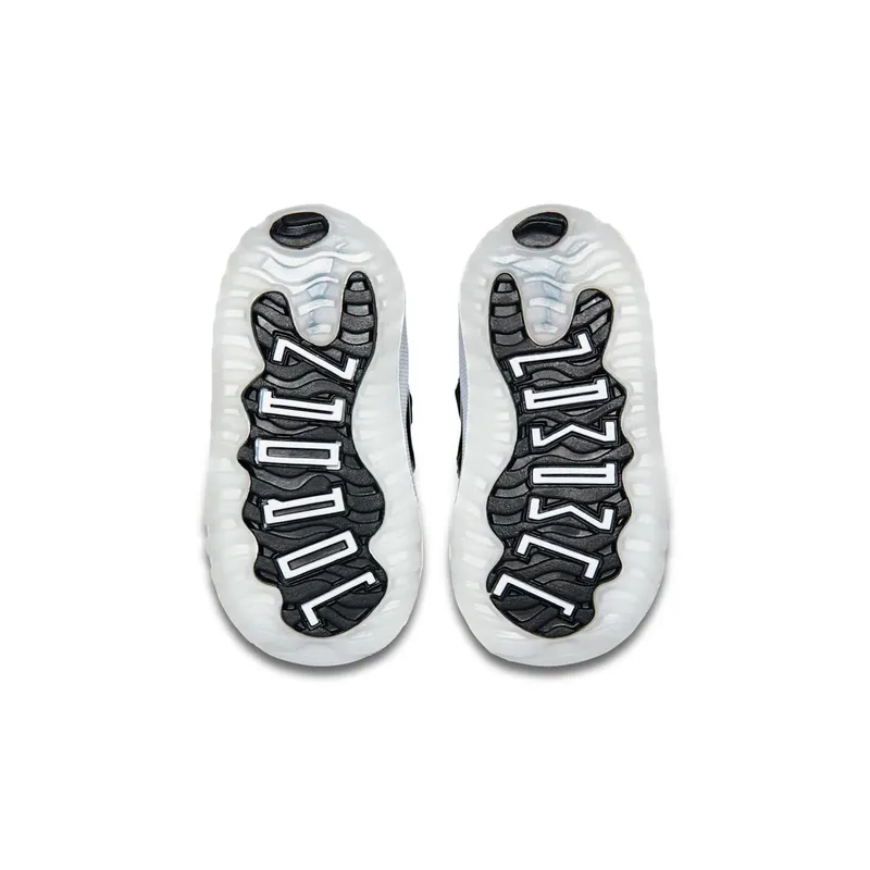 Jordan 11 Retro Low Black Metal Silver White (505836-010)