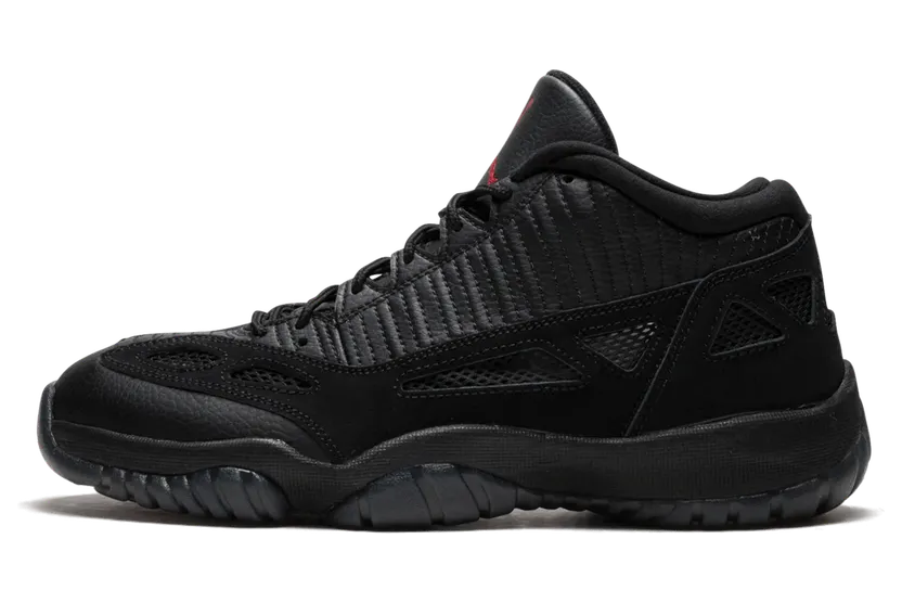 Jordan 11 Retro Low IE Referee (2015)