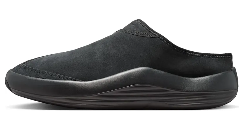 Jordan Future Mule – “Black / Dark Smoke Grey” (HV5073-005)