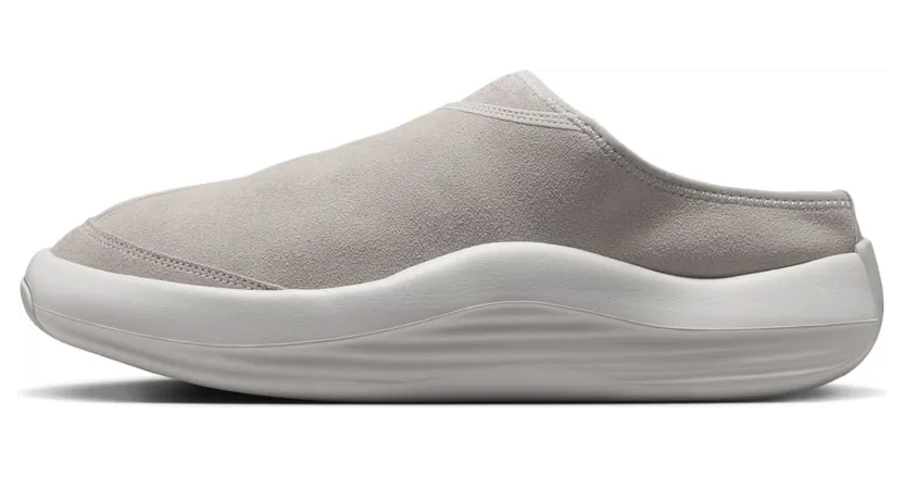 Jordan Future Mule – “Light Iron Ore / Legend Medium Brown / Swan” (HV5073-003)