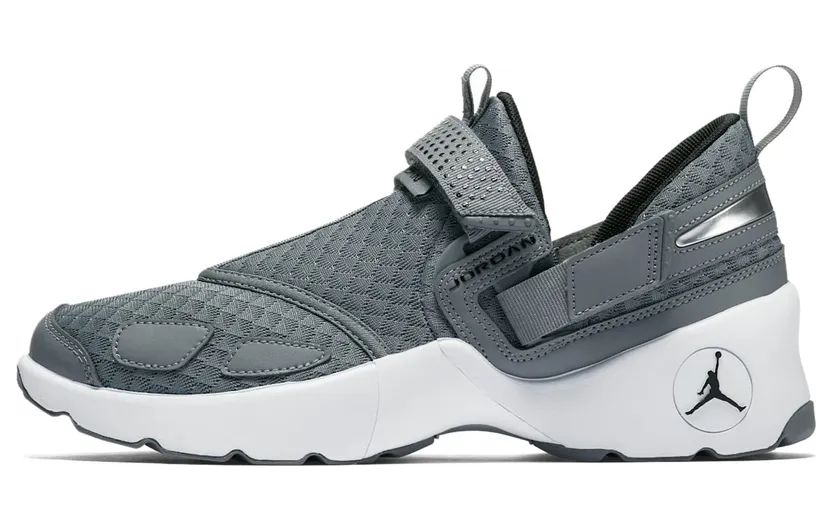 Jordan Trunner LX Cool Grey White (897992-013)