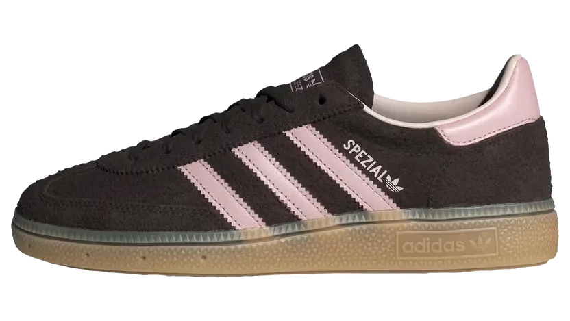 Adidas Handball Spezial “Aurora Coffee”: koffie en roze voor haar