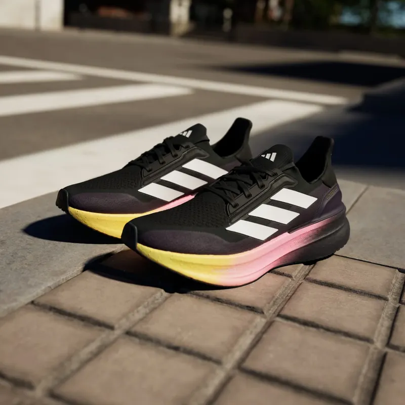 Adidas ULTRABOOST 5X “CORE BLACK ZERO METALIC SPARK” (JI1332)