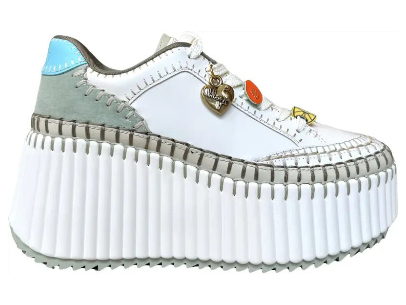 Chloé Nama Sneakers mit Wedge-Absatz – Weiß (CH26U02IWW)