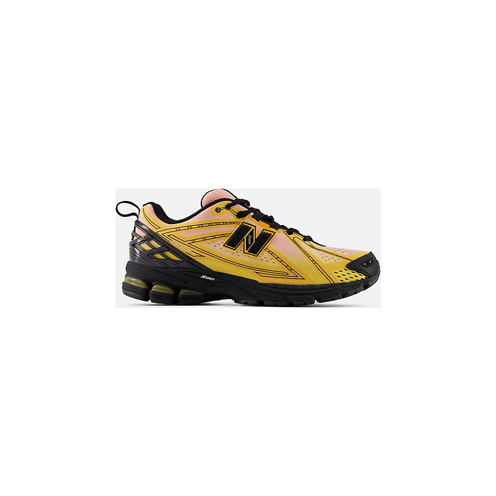 New Balance 1906E “Amber Haze Black” (U1906596)