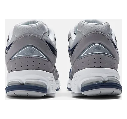 new-balance-2002r M2002RTH
