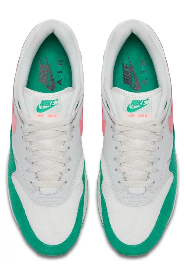 nike-air-max AH8145-106