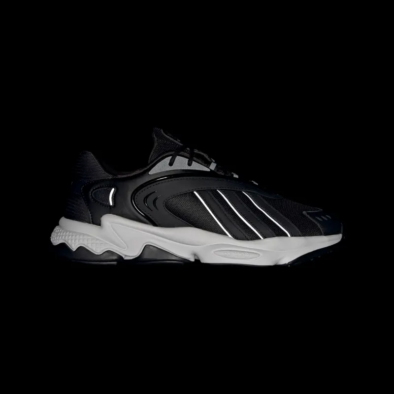 Adidas Oztral Core Black / Core Black / Silver Metallic (GZ9406)