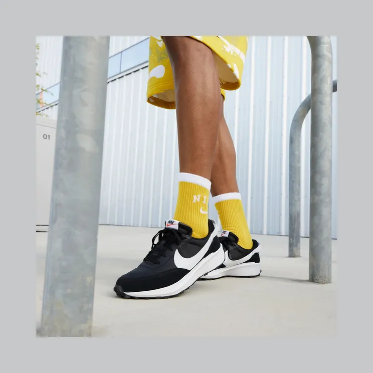 nike-waffle-debut DH9522-001